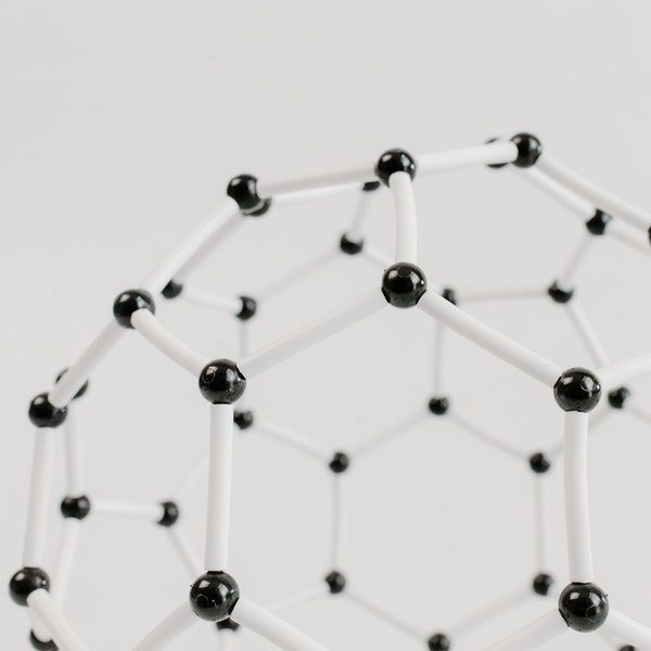 Los seres humanos siempre hemos estado tentados a encontrar una explicación para la complejidad de los temidos elementos.