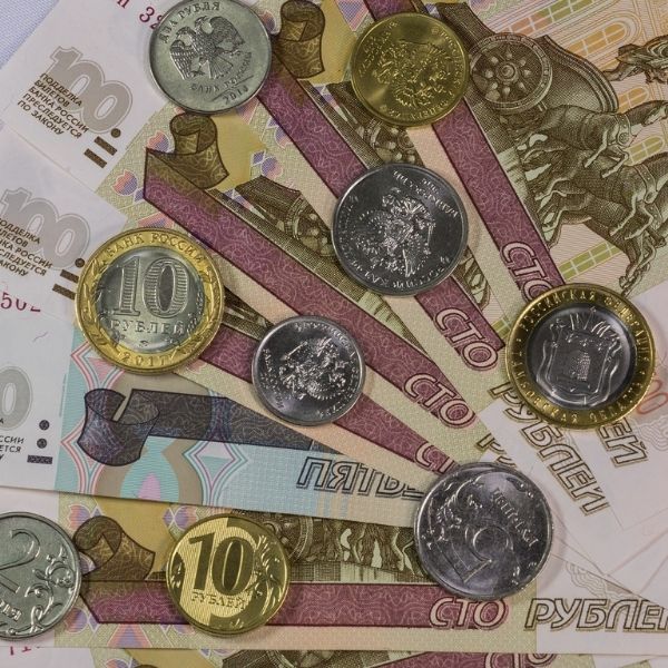 El rublo: una moneda atípica
